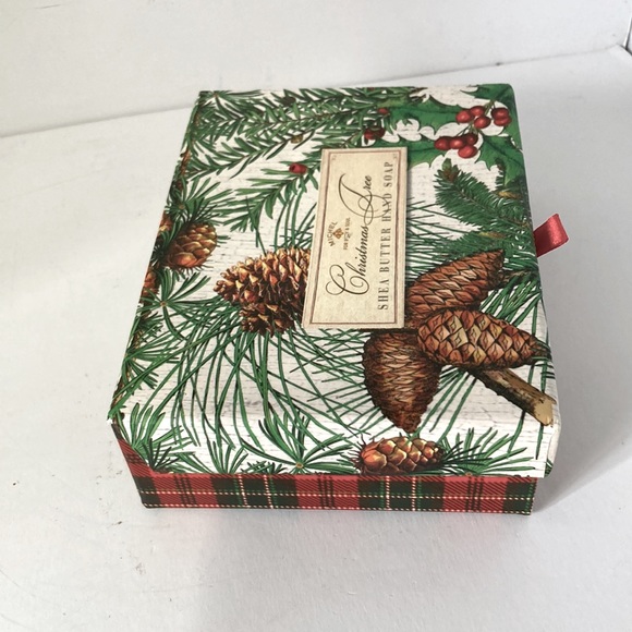 CHRISTMAS TREE Shea Butter Hand Soap Bars by Michel NEW Gift Set of 2 - Picture 11 of 15